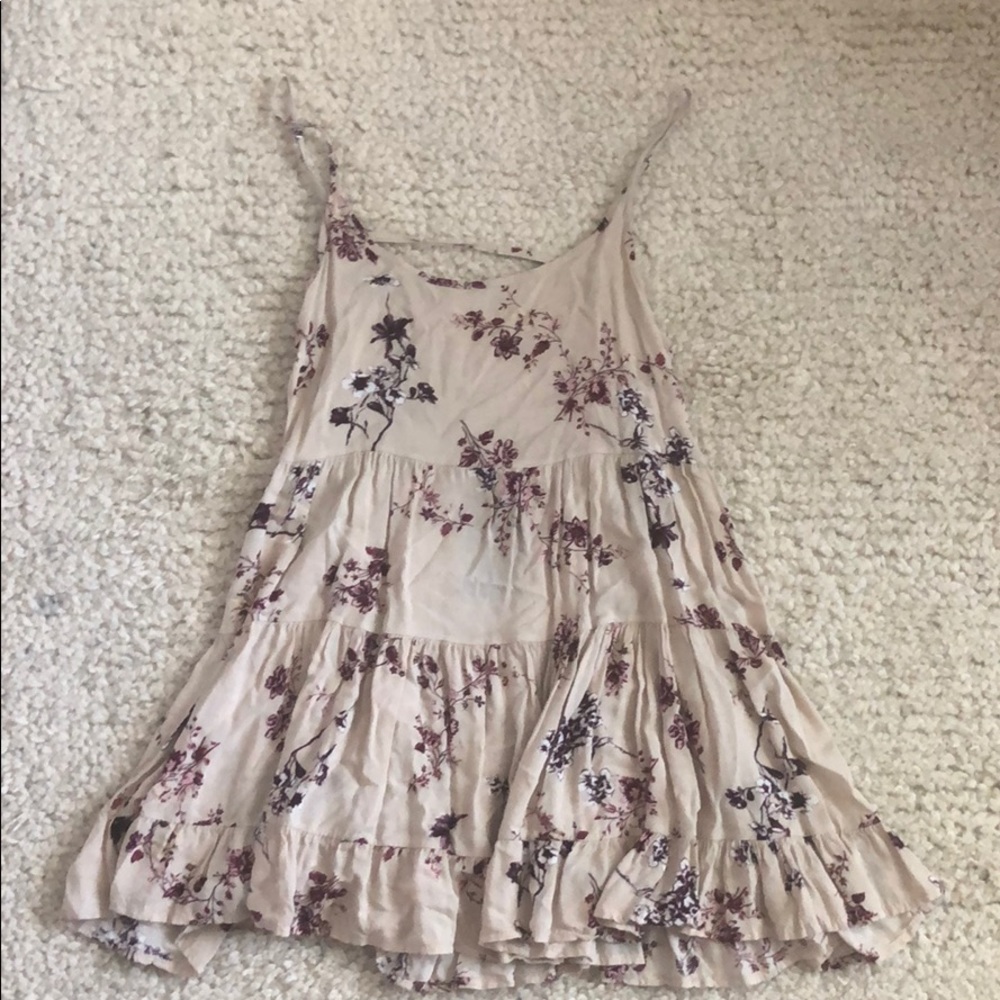 Flowy brandy Melville sun dress